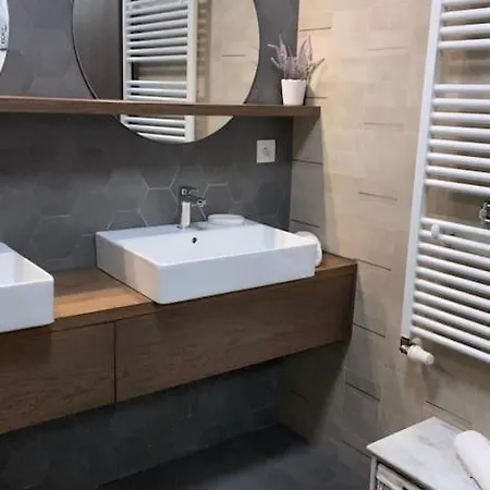 Appartamento Urban 2 Bedroom *